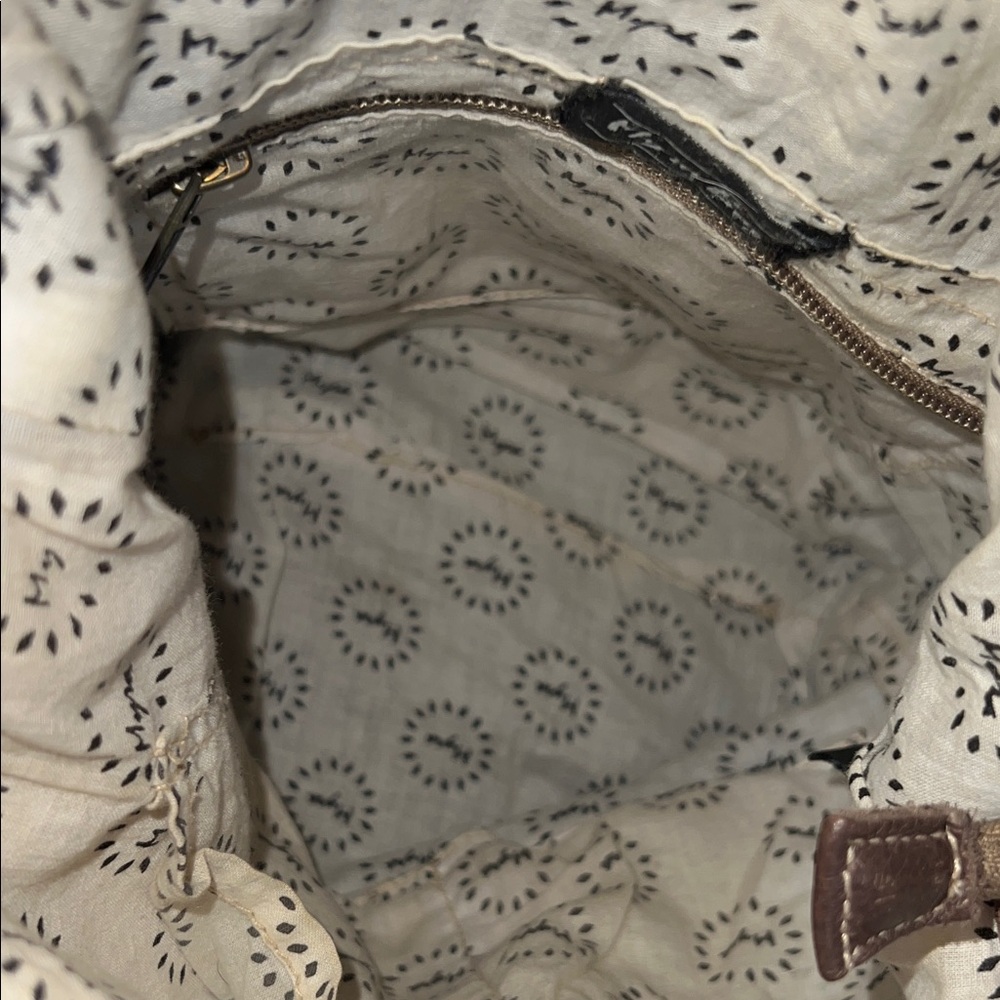 Myra Bag Tribal Pattern crossbody Bag - Cream and Brown with adjustable strap - Picture 8 of 11
